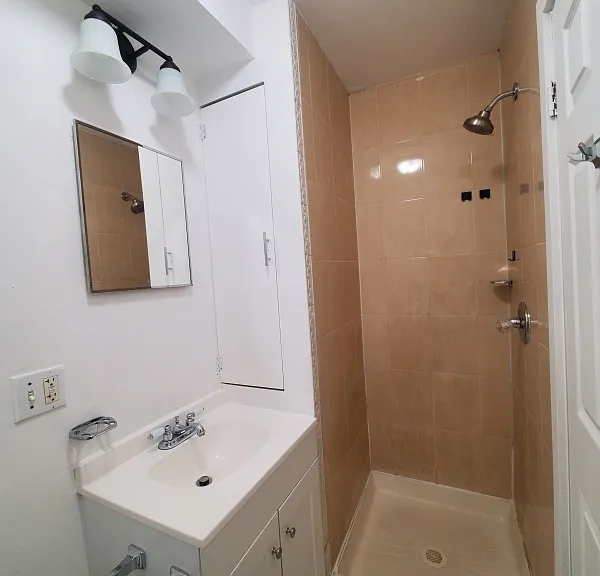 126 W Jackson St #1 — Photo 7