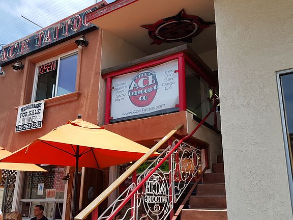 3rd image of 5056 Newport Ave