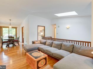 987 Shore Acres Rd, Arnold, MD 21012