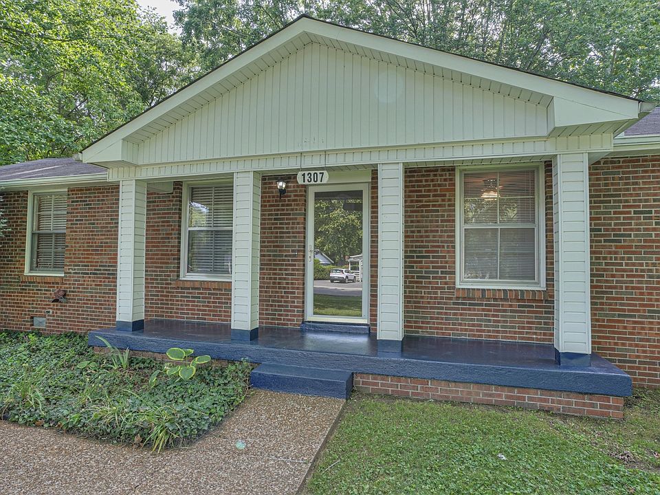 1st image of 1307 Minerva Dr