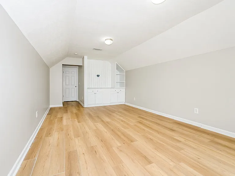 711 Elderberry Way — Photo 16