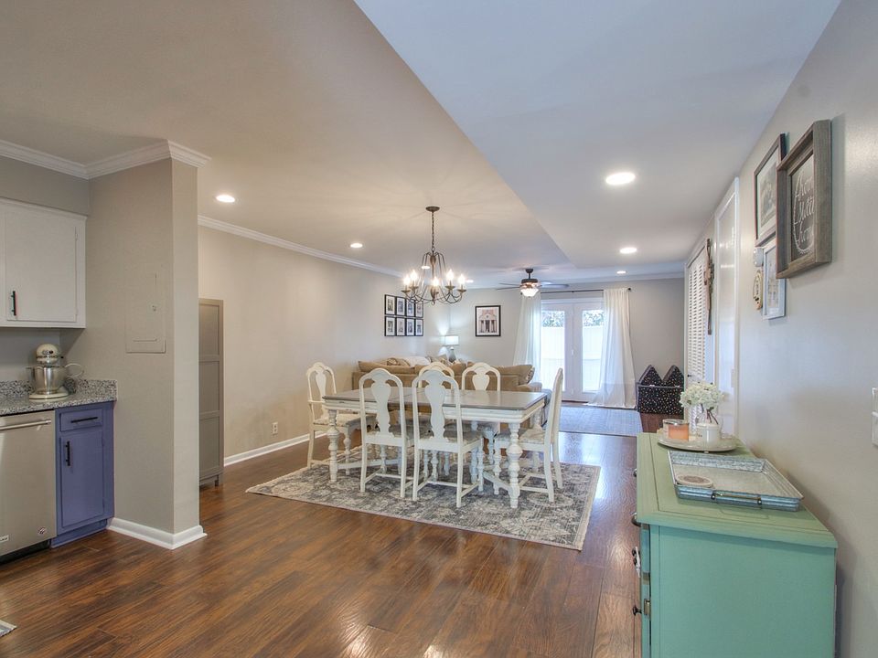 1st image of 2097 Graybar Ln APT A6