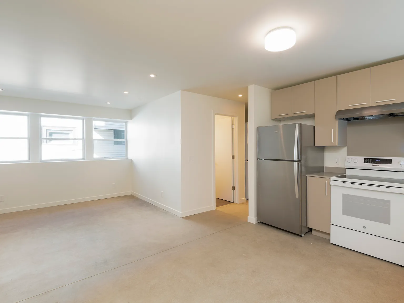 2 bed, 900 sqft, $2,395 — Photo 4
