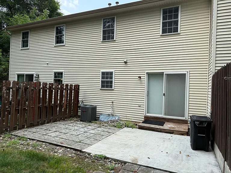 809 Rockwood Dr — Photo 19