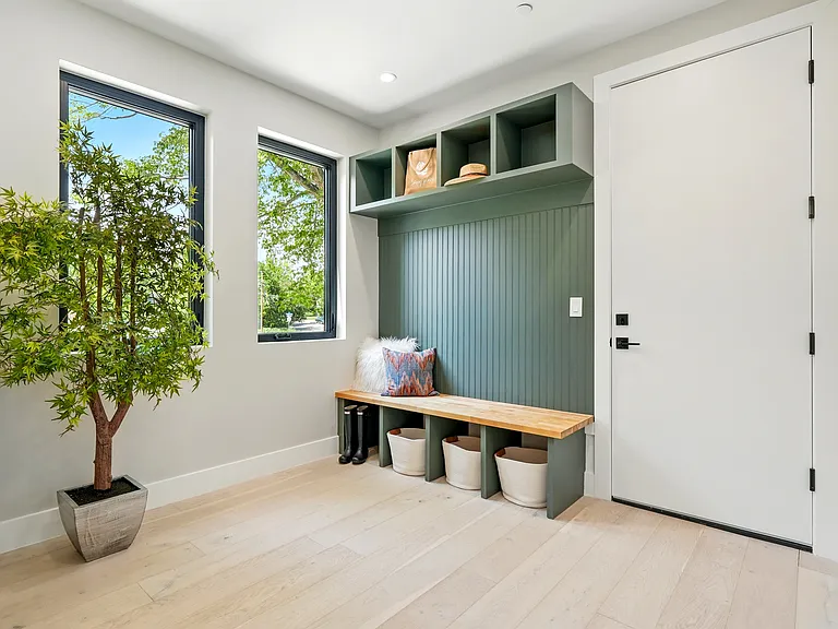 2860 Table Mesa Dr — Photo 44