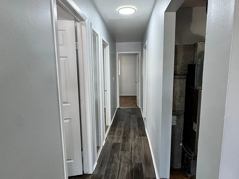 8654 Continental Ave — Photo 6