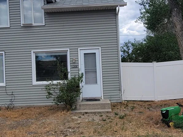 1208 9th St, Rock Springs, WY 82901