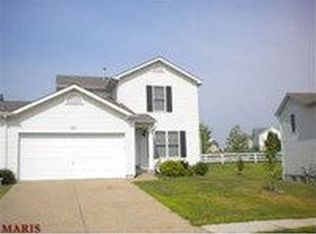 587 Donna Marie Dr, Wentzville, MO 63385