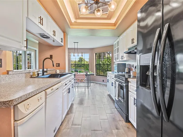 2906 Windridge Dr — Photo 25