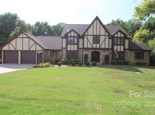 229 Baymount Dr, Statesville, NC 28625