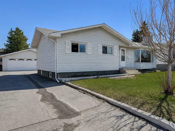 8511 N 99b St, Grande Prairie, AB T8V 2J3