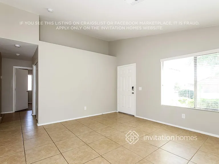 14228 N 149th Dr — Photo 4