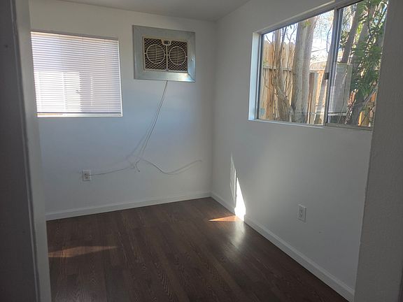 4th image of 6535 Bullion Ave