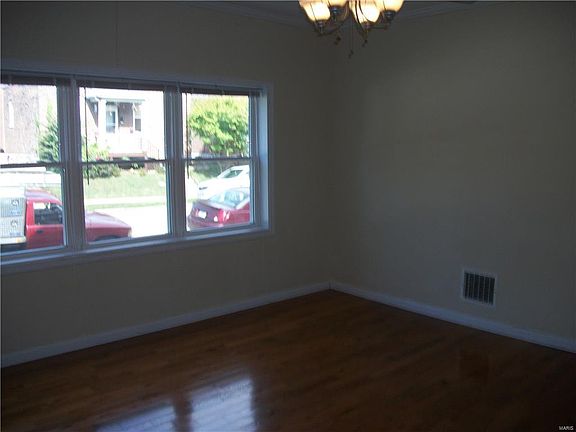 5th image of 4626 Cecil Pl