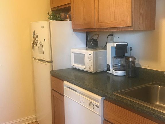 2nd image of 3745 Lindell Blvd APT 902