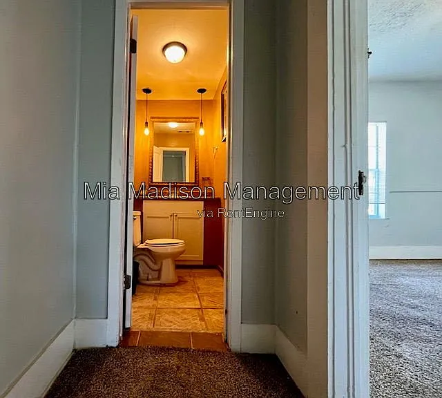 211 W 59th St #A — Photo 7