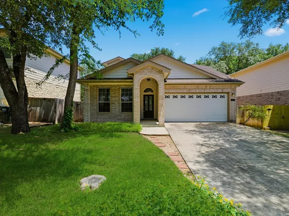2616 Gallant Fox Dr, Schertz, TX 78108