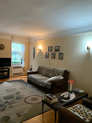 Sold by High Class Realty SB LLC | media 4