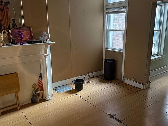 2nd image of 5748 Filbert St