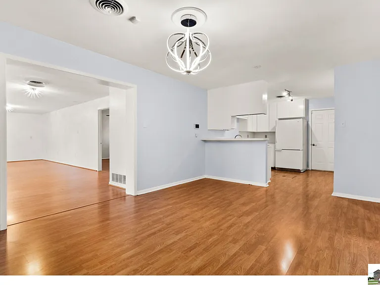 204 Oak St — Photo 38