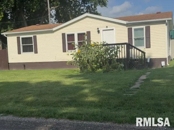 130 N West St, Fairview, IL 61432