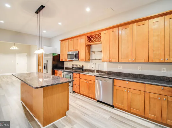 3500 Fleet St, Baltimore, MD 21224