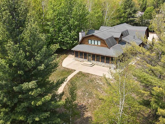 5th image of 3836 Cove Dr NE