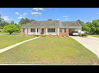3705 N Walnut St, Lumberton, NC 28358