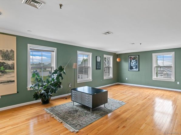 677 Quinnipiac Ave #9