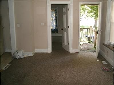 2nd image of 544 Bluff St