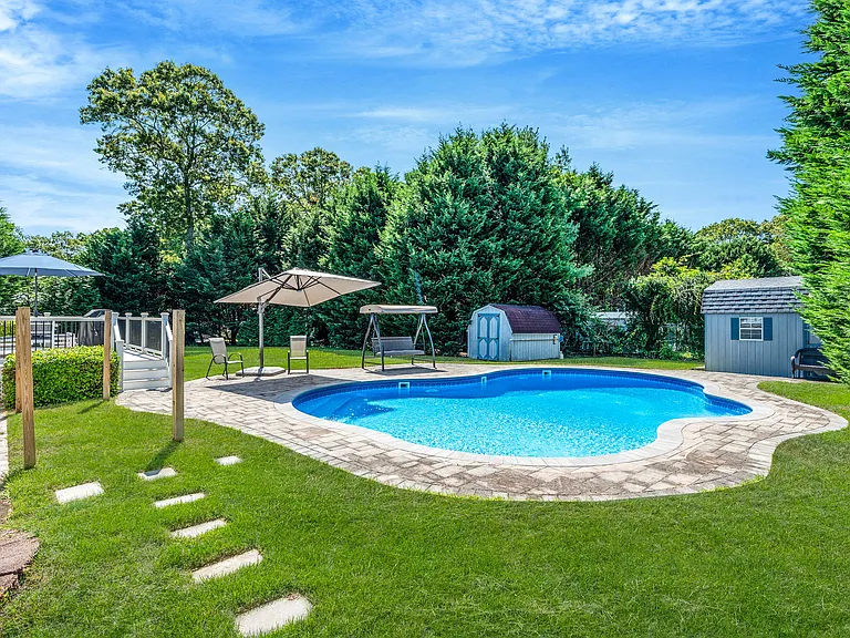 8 Paynes Ln — Photo 25