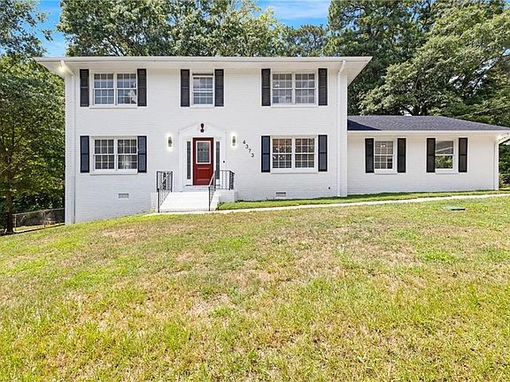 2nd image of 4373 Buckingham Cir