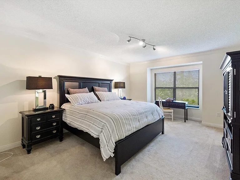 2835 Polo Island Dr #H202 — Photo 15