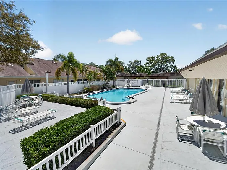 658 Green Valley Rd #B3 — Photo 43
