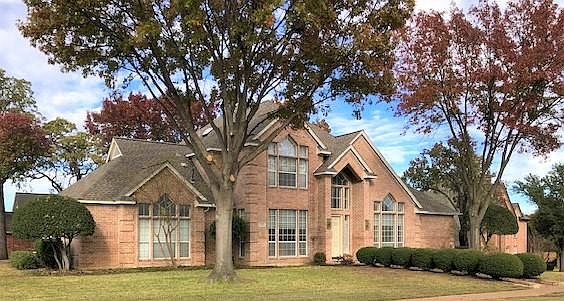 Front view of Beautiful Colleyville Home.