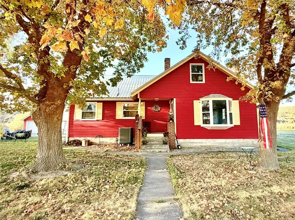 23139 Lowe Road E, Lamona, WA 99144