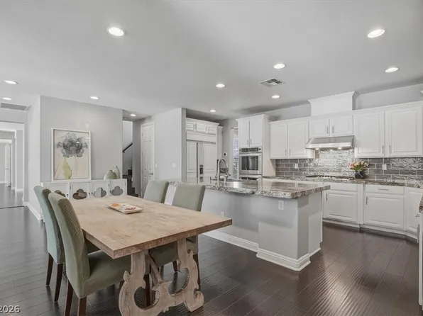 10671 Capesthorne Way, Las Vegas, NV 89135
