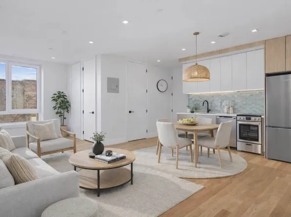 596 Metropolitan Avenue image 1 of 7