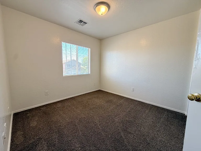 6036 W Wood St — Photo 35
