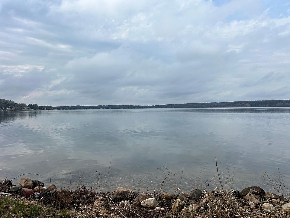 1st image of 2394 Lake Shore Dr