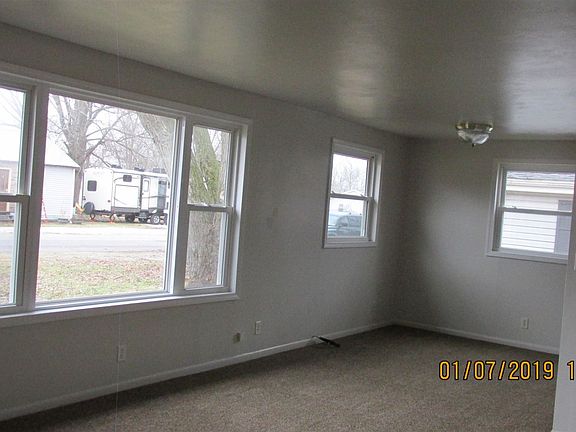 4th image of 805 W McDonald St