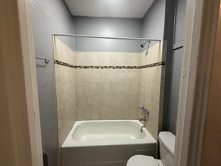 2863 Mayfield Rd #15 — Photo 7