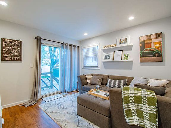 5th image of 238 Willard Ave