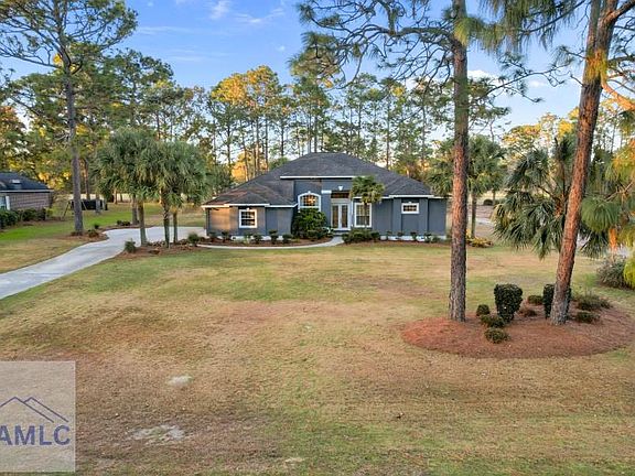 3rd image of 49 Pine Forest Dr