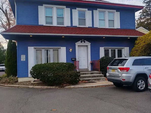 1939 Pennington Rd, Ewing, NJ 08618