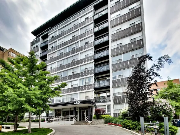 680 Roselawn Ave #502, Toronto, ON M5N 1L3