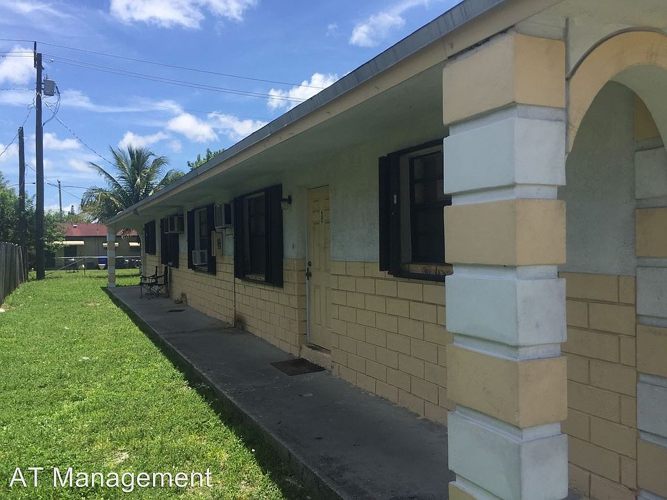 2nd image of 4130 SW 19th St #1