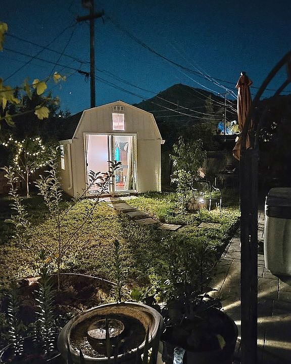 1st image of 220 Wright Ave