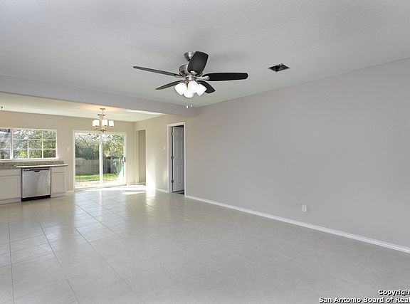 3rd image of 5130 Crow Wing Dr
