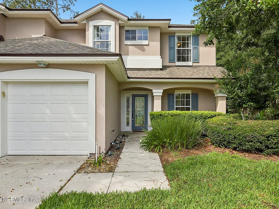 2426 Old Pine Trl